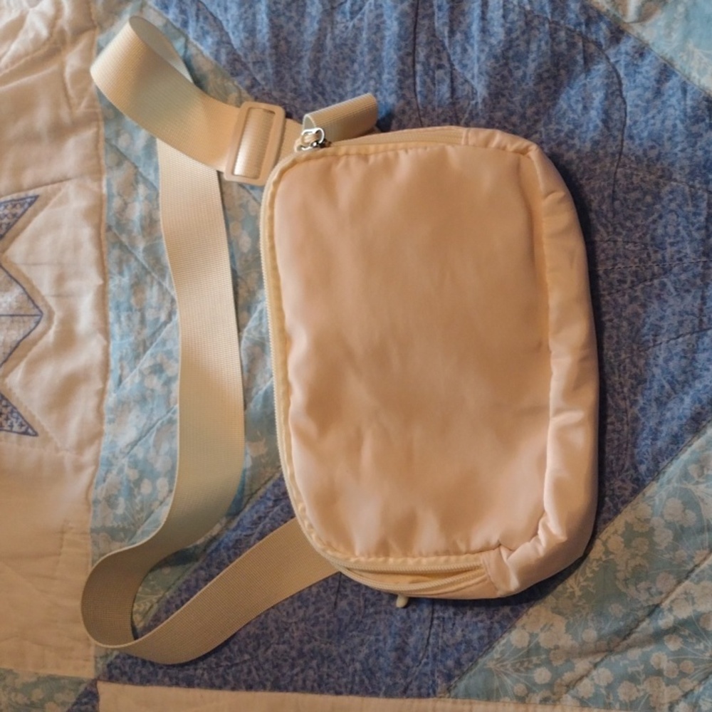 Off White hipster or belt purse never used